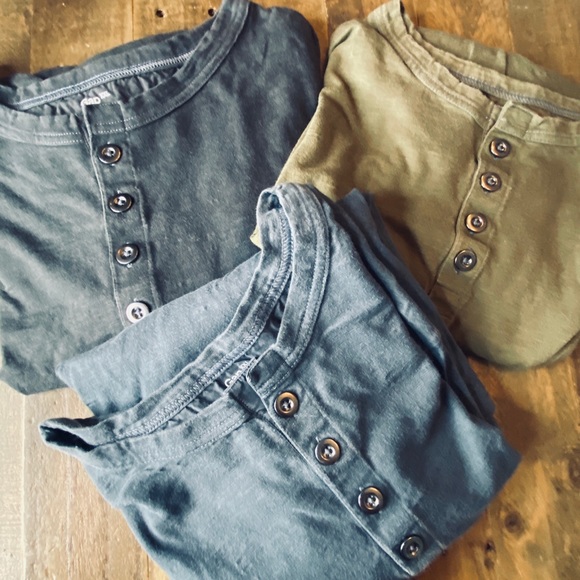 Gap Tee shirts long sleeve green black gray bundle - Picture 3 of 8